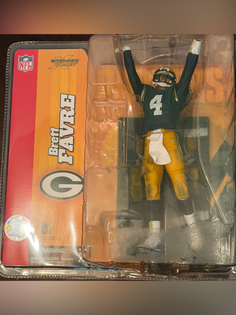McFarlane Sports Picks Brett Favre Green Bay Packers Action Figure - Green/Gold